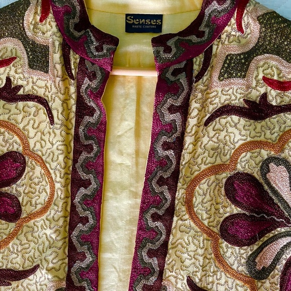 Intricate Hand Embroidered Indian Tapestry Coat/Jacket - Picture 2 of 6